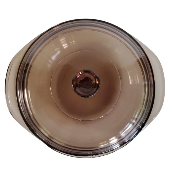 Vintage Pyrex Amber Glass Casserole Dish With Lid - Microwave & Oven Safe 1.5 Qt - Picture 4 of 11